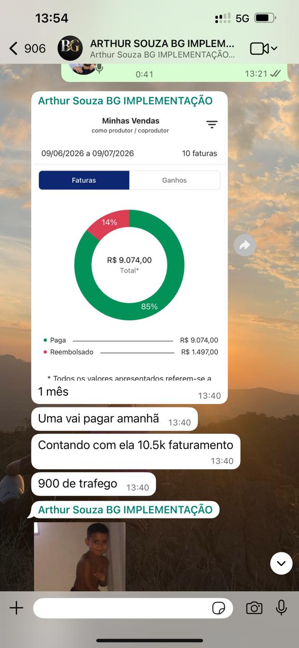 Painel de vendas de aluno mostrando R$9.074 faturados em 1 mês